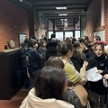 Sednica Nastavno-naučnog veća Filozofskog u Novom Sadu: Studenti ušli u salu, traže ostavku dekana