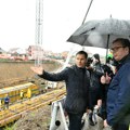 Vučić obilazi radove na gradnji pruge od grada do Ekspa i Nacionalnog stadiona