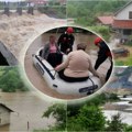 Bebe blizanci evakuisane u Kučevu: Voda je ušla u kuću nakon izlivanja reke, vatrogasci ih izneli u nosiljkama
