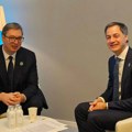 Vučić stigao na Pariski mirovni forum: Prvi sastanak sa premijerom Belgije