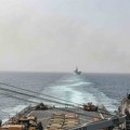 Američka vojska kaže potopila tri Huti broda posle njihovog napada na kontejnerski brod