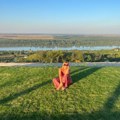 (Foto) imanje sa pogledom na Dunav: Naša voditeljka se udala za milionera: Evo u kakvom raju uživa