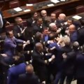 (VIDEO) Italijanski poslanik iznet u kolicima posle tuče u parlamentu