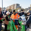 Očistili dunavski kej, sledi bajloni: Žitelji Starog grada u zajedničkoj akciji sa komunalcima (foto)