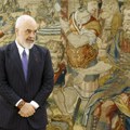 „On je Sorosev klovn“: Edi Rama doživeo istu sudbinu kao Vučić? Na scenu stupila neumoljiva Suzi