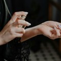 Сад и званично: Ово је најбољи женски парфем икада, скоро свака жена га има