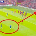 Ovo nema ni u BetOn ligi: Liverpul primio gol kakav se retko viđa (video)