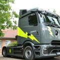Od ovog proleća roba se i u Srbiji transportuje potpuno održivo: Prvi novi električni tegljač stigao u flotu kompanije FERCAM…