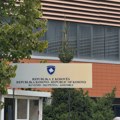 Poslanici DPK i Alijanse u sali Skupštine Kosova, traže nastavak konstitutivne sednice