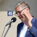 Predsednik na Informeru: Vučić: Sutra pojeftinjenje dve grupe lekova, izdvojeno 32 miliona evra za to