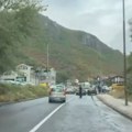 Totalni kolaps u ovom delu Srbije! Saobraćajka paralisala saobraćaj, snimljene kilometarske kolone (snimak)
