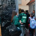 Meksiko zabranjuje upotrebu mobilnih telefona u školama