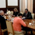 Vučić: Veoma otvoren i težak razgovor sa Mihaelom Rotom
