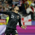 UŽIVO Veliki pritisak Portugalije - inferiorna igra Slovenije