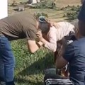 Sina nije videla 40 godina, pa joj pokucao na vrata! Cela Srbija plače zbog ovog prizora: "Možda je poginuo, možda me…