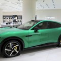 Šaomi predstavio YU7 SUV: Električni luksuzni automobil jeftiniji i konkurentniji od Teslinog Modela Y