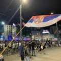 Haos na ulicama Novog Sada, okršaj policije i građana u Beogradu