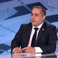 Svi su videli nezgodu Miše Vacića na televiziji i ne prestaju da mu se smeju: „Kad se šolja na mesto vrati…“