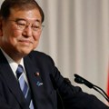 Japanski premijer podneo ostavku u vladajućoj stranci