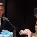 Mala Katja u haljini za princeze: Marko Gobeljić drži ogroman poklon: Porodica Kaće Grujić blista, oduševili u svečanom izdanju…