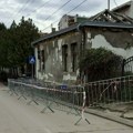 Kuća koja se urušava konačno ograđena, Nišlije i dalje traže trajno rešenje