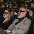 Miškovićeva ćerka u prvom redu na koncertu Jakova Jozinovića: Uživa sa mužem Goranom Karićem: Specijalna gošća Nina Badrić, a…