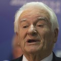 "Bez njega ne bi bilo ni tračka demokratije": Održana komemoracija nekadašnjem predsedniku DS Dragoljubu Mićunoviću