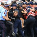 "Albanija nije na prodaju" Haos u zemlji zbog Kušnera, narod besan: Bodljikava žica na plaži, Rama gura kontroverzni projekat…