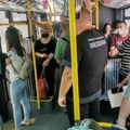 Bahato ponašanje na liniji 94: Žena izgazila sedište u novom autobusu, Beograđani kipte od besa (foto)