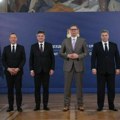 Predsednik Srbije Aleksandar Vučić Težak razgovor sa petorkom