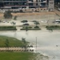 U Omanu 18 poginulih u poplavama nakon kiša, ulice Dubaija pod vodom