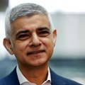 Sadik Kan iz redova laburista vodi na izborima za gradonačelnika Londona