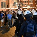 Potpuni haos u Poljskoj! Opšta tuča navijača Betisa i Čelsija pred finale Lige konferencija