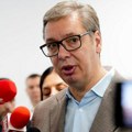 Vučić u obilasku Centra za palijativno zbrinjavanje: Moramo da pokažemo veću brigu o starima i drugim građanima za koje nema…