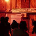 Na protestu u Valjevu demolirane i zapaljene prostorije SNS, sukobi sa policijom u Beogradu