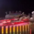 Horor na Rodosu: Vrteška eksplodirala, ljudi lete na sve strane – četvoro povređeno! (video)