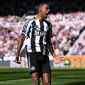 Pao rekord Premijer lige: Isak u Liverpulu za 150.000.000 evra!