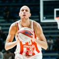 (Video) Luda trojka davidovca: Podigao publiku na noge u Areni, neverovatan pogodak