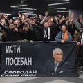 Brojni navijači Partizana na beogradskom aerodromu čekaju povratak Željka Obradovića
