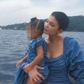 "Beba je bukvalno ispadala, nisam mogla da ustanem od bolova": Kajli Džener prošla kroz pakao u 2. trudnoći