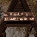 Plaža u Čortanovcima posetioce vraća u jedno od najromantičnijih leta jugoslovenske kinematografije - „Varljivo leto '68“…