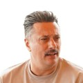 "Bili bi srećni da su tu": Oženio se brat Andrije Miloševića, glumac porukom o pokojnim roditeljima rasplakao sve