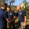 (Foto) Humanost na delu : Gest kragujevačkih vatrogasaca oduševio sve
