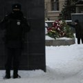 U Rusiji uhapšeno više od 400 ljudi tokom skupova u znak sećanja na Navaljnog