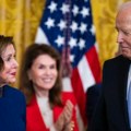 Pelosi krivi Bajdena za poraz demokrata na izborima