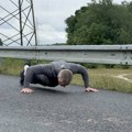 Slovački premijer na drugu godišnjicu pokušaja atentata objavio snimak: Radio sklekove, pa zaplivao u jezeru