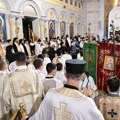 (Foto) Spasovdanska litija stigla do Hrama Svetog Save, održan moleban: "Beograd je danas molitveno srce Srba"