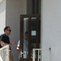 Kasper stigao po Minu u lazu! Pevačica napušta psihijatrijsku ustanovu posle skoro mesec dana, tu su i njena braća