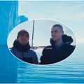 Skočili sa ledenog brega visokog 20 metara: Norvežani izveli „skok smrti“ u vodama Grenlanda
