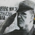 „Presuda Aidi Ćorović je upozorenje svima koji se usprotive državnoj propagandi“: Za gađanje Mladićevog murala 100.000…